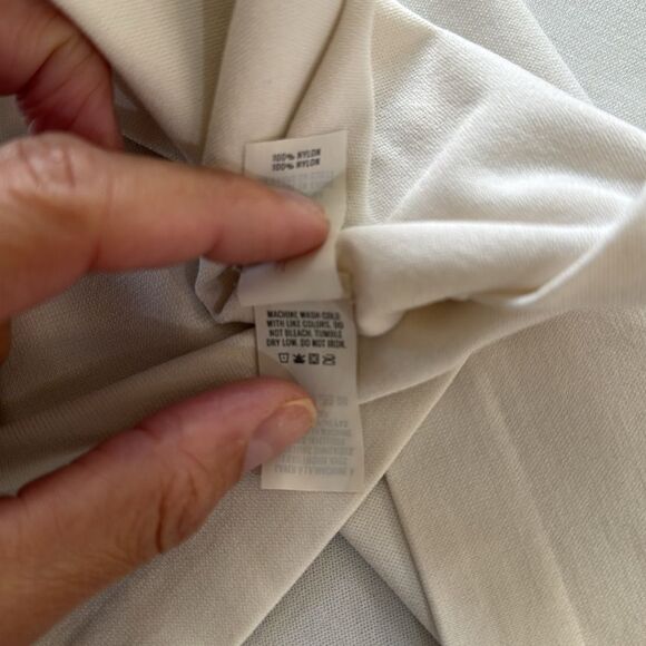 Offline by Aerie White Cropped Muscle Tank Top Women’s L Yoga Lounge Casual Knit - Picture 5 of 5